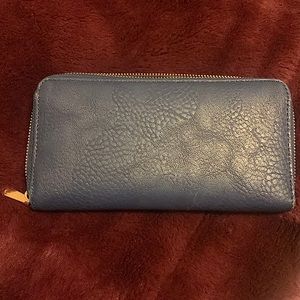 Charming Charlie’s Wallet